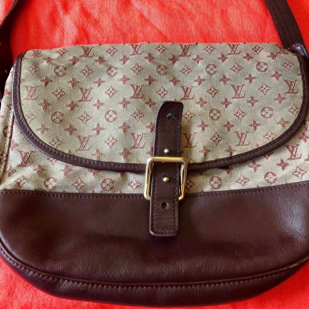 Authentic Vintage Louis Vuitton Crossbody